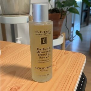 NWOT Eminence Organic Skin Care Kombucha Microbiome Balancing Essence
